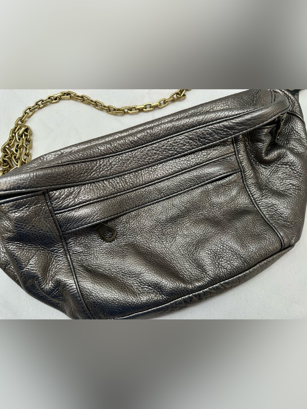 EUC Parker Thatch Cross your Heart Sling Leather Bag in Gunmetal. - Picture 3 of 15